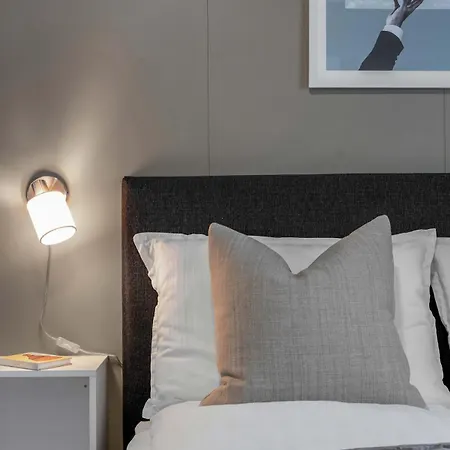 Bjoerk Tromso - Modern 3-Bedroom, With Private Balcony Lejlighed