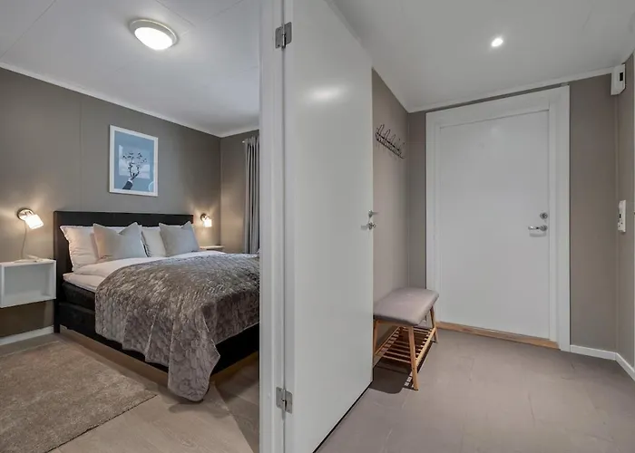 דירה Modern 3-bedroom, With Private Aurora Borealis Watching Balcony